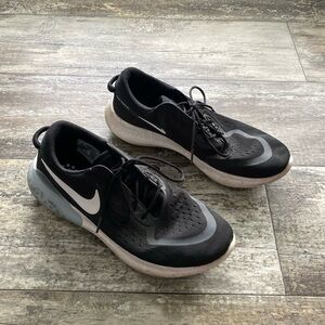 Men’s Nike Black Running Shoes Size 11 US